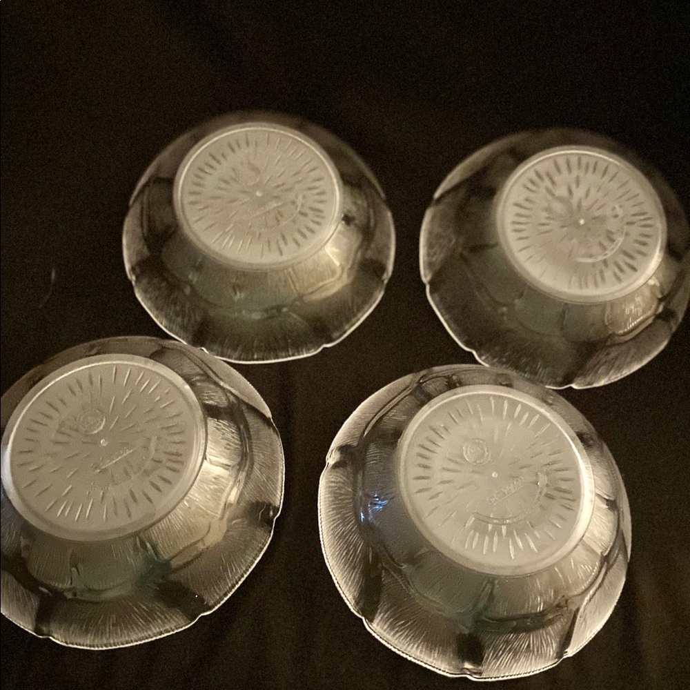 Carlisle Restaurant-Quality Salad Bowls-Set of 4 - Picture 4 of 6